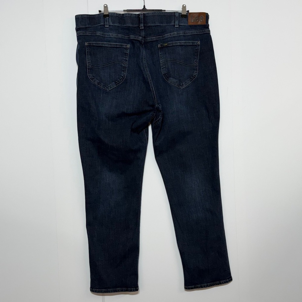 Lee Jeans Mens Measures 42X32 Tag 44x32 Blue Extreme Motion MVP Tapered Stretch - Picture 2 of 9